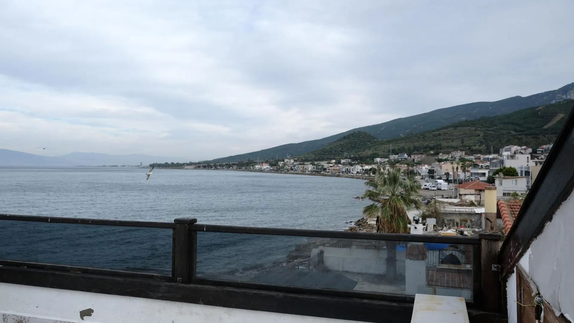 Black Lotus İzmir Otel